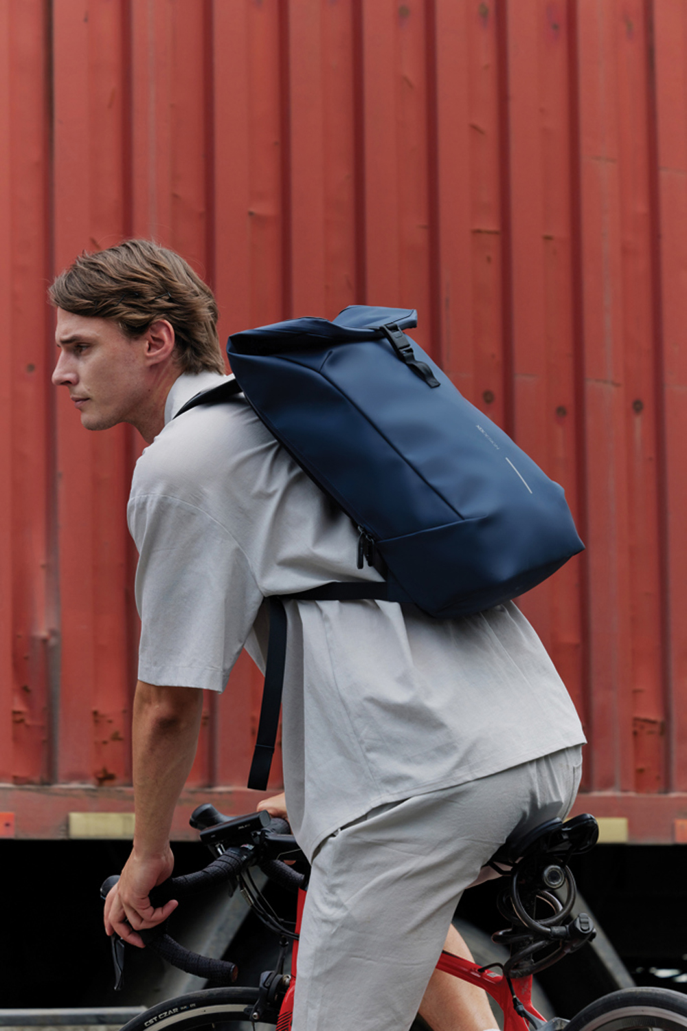 Антикражный водонепроницаемый рюкзак Urban Flap-Top, темно-синий