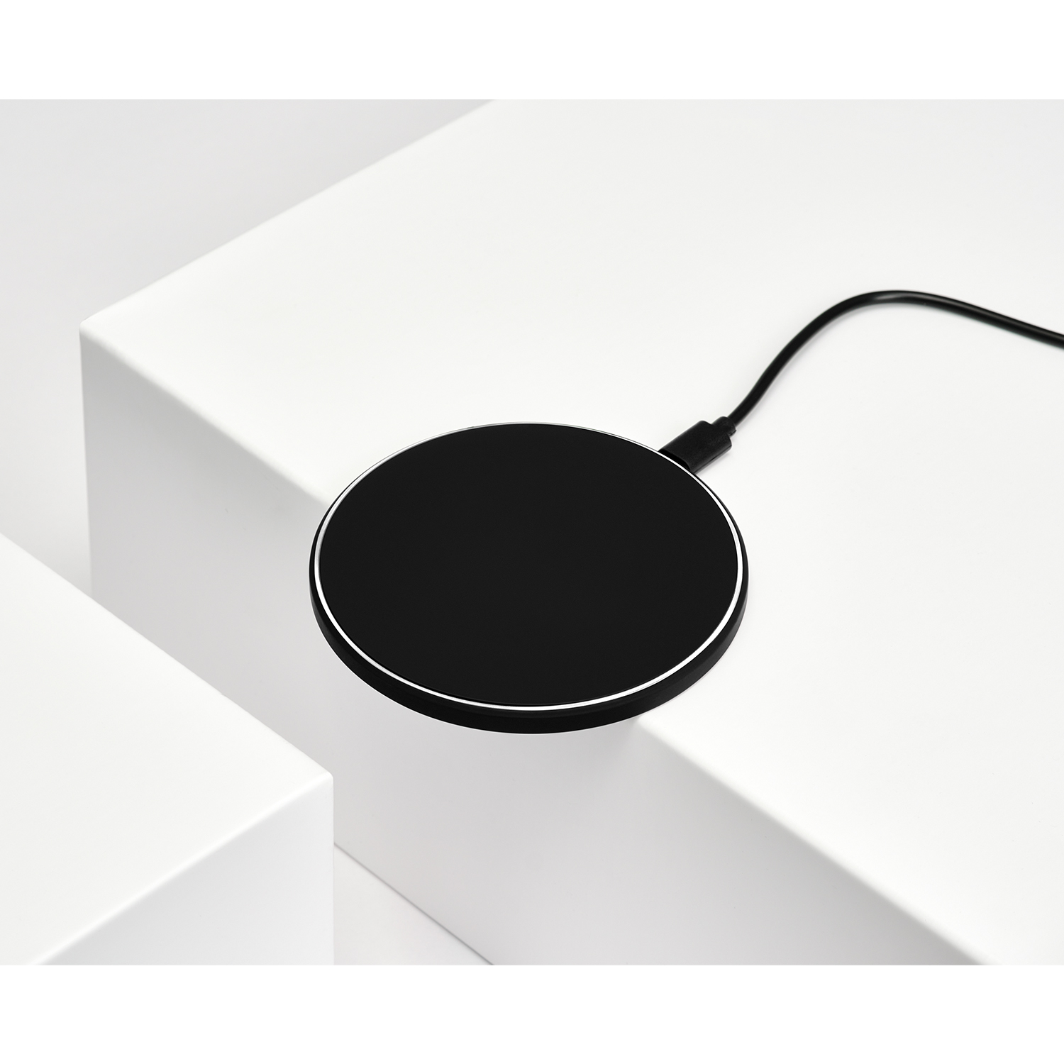 Беспроводное зарядное устройство с подсветкой 15W Аурис (Auris), черное