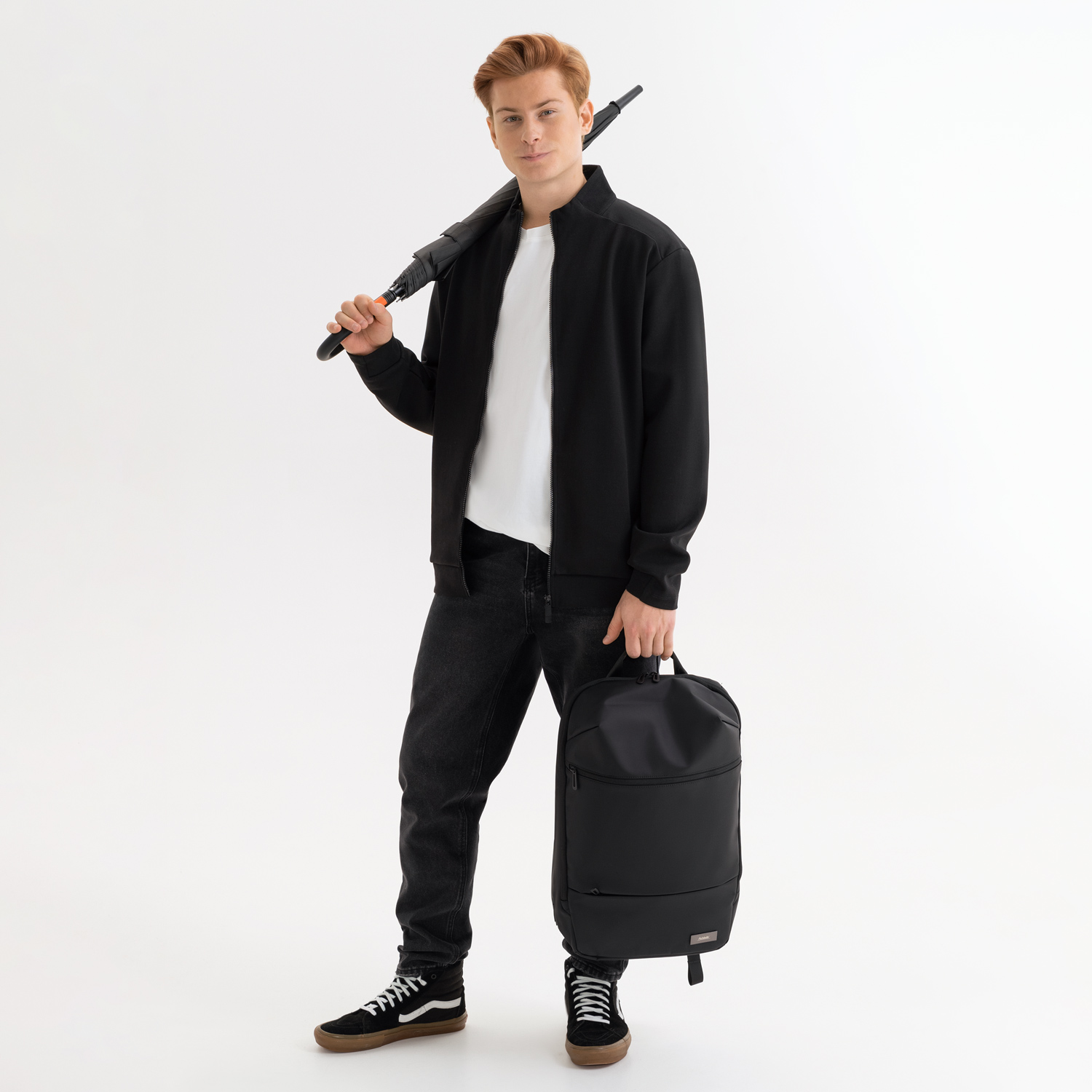 Бизнес рюкзак Альтер (Alter) с USB разъемом, черный