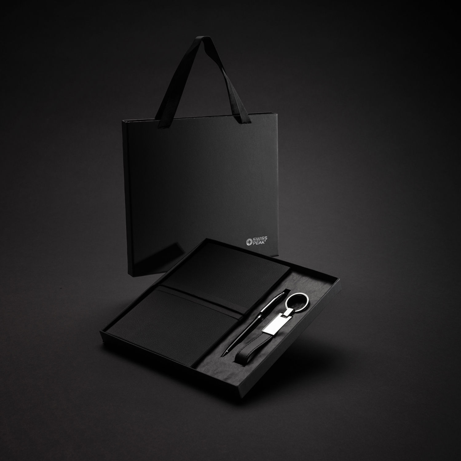 Блокнот Swiss Peak в комплекте с ручкой и брелком
