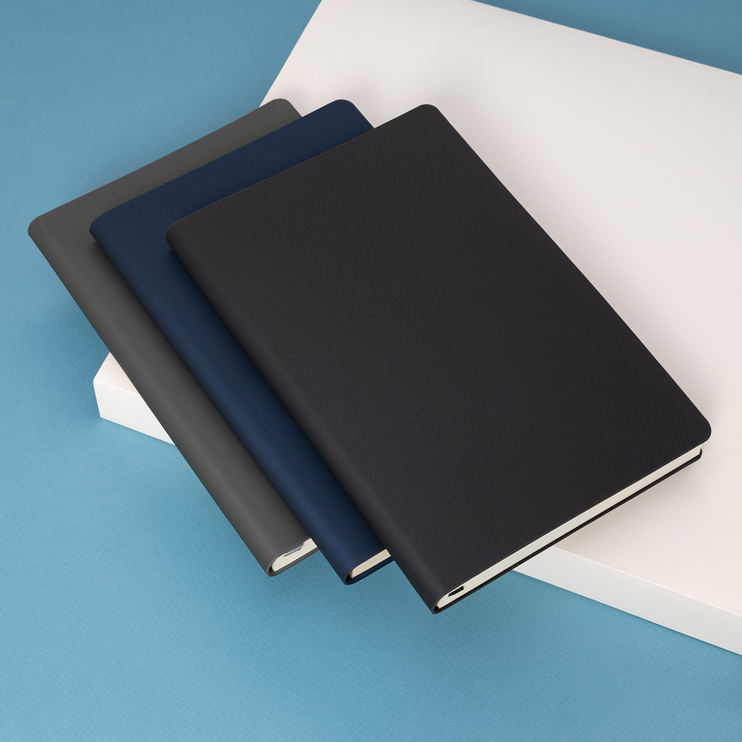 Ежедневник Стар (Star) недатированный, серый (с упаковкой, со стикерами)