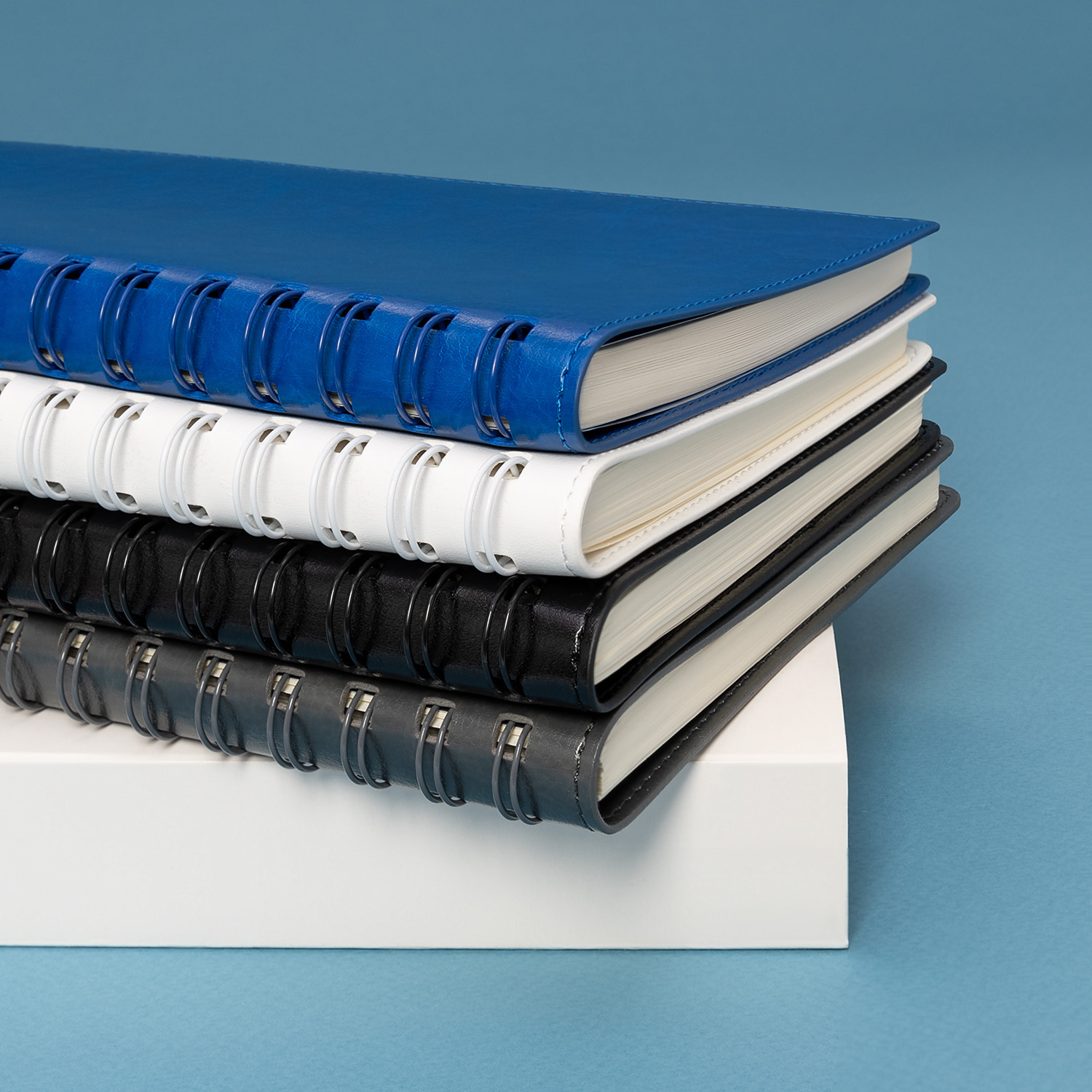 Ежедневник Виста Нео (Vista Neo) недатированный, ярко-синий