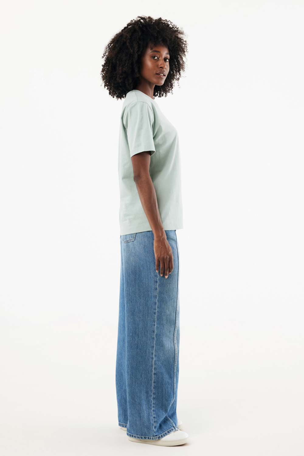 Футболка Iqoniq Nikko из переработанного хлопка, 220 г/м²