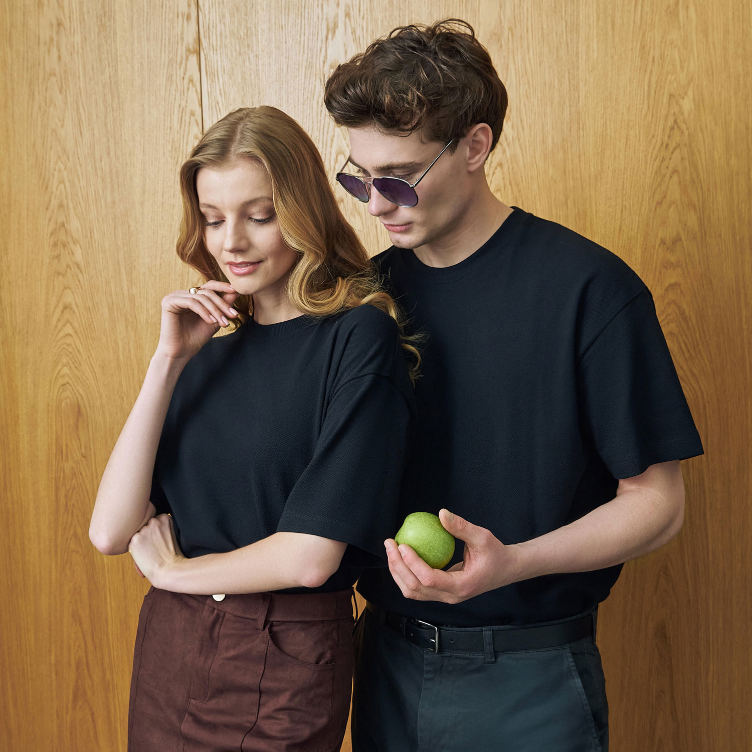 Футболка унисекс премиум Аура (Aura), 100% хлопок 200гр. черный, размер M/L