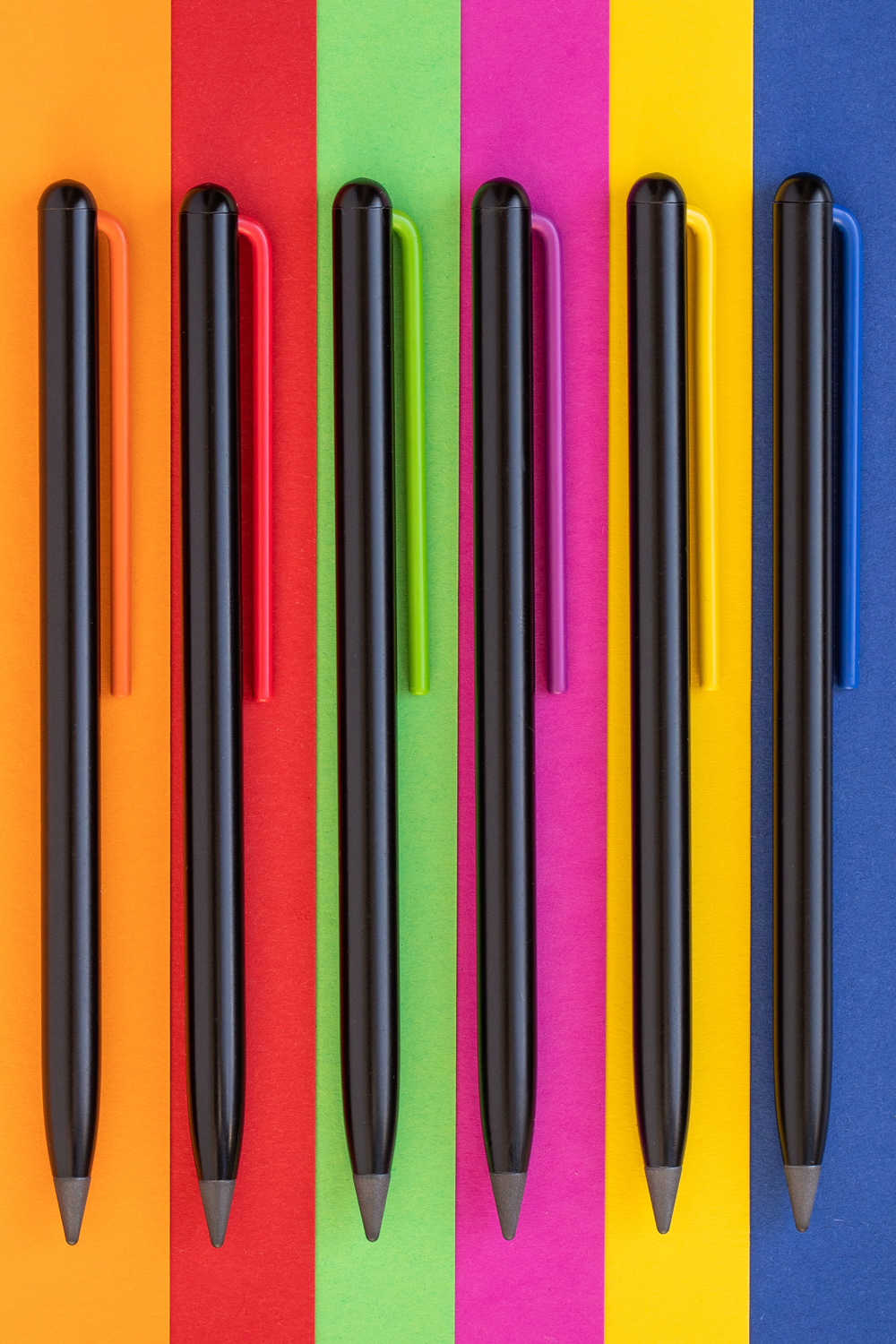 Карандаш GrafeeX с оранжевым клипом в чехле