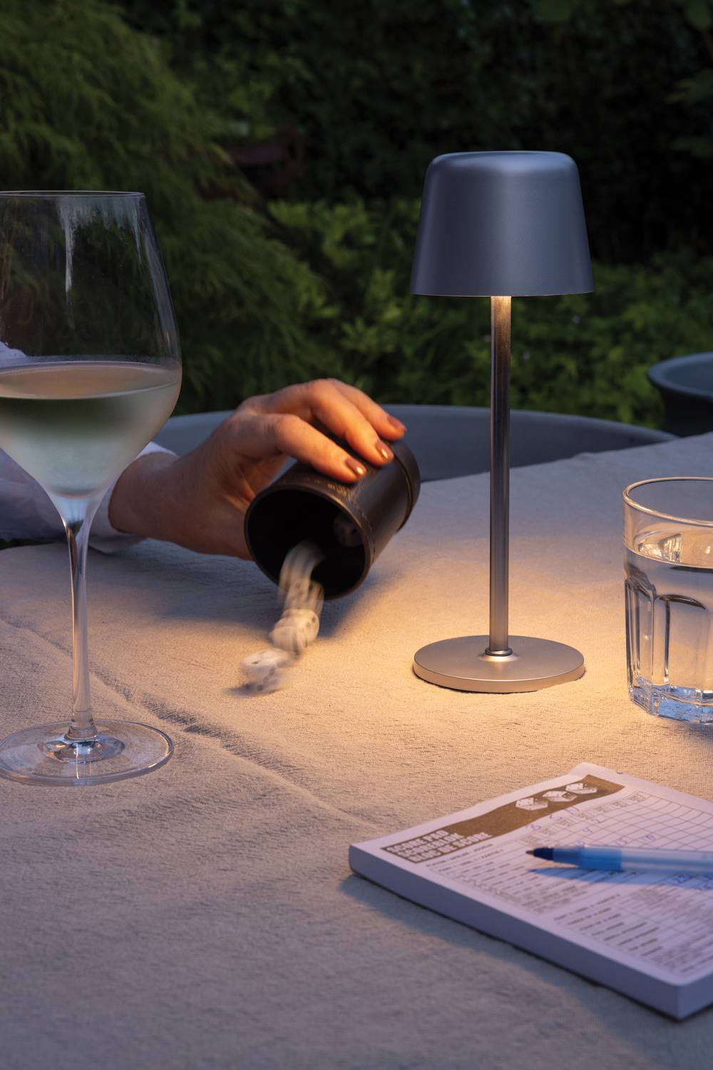 Настольная лампа Zenic из переработанного пластика RCS