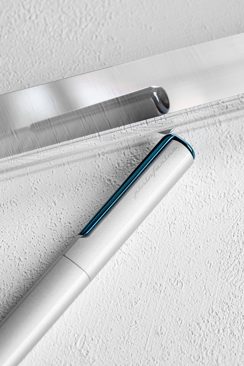 Перьевая ручка PININFARINA PF One SILVER /BLUE