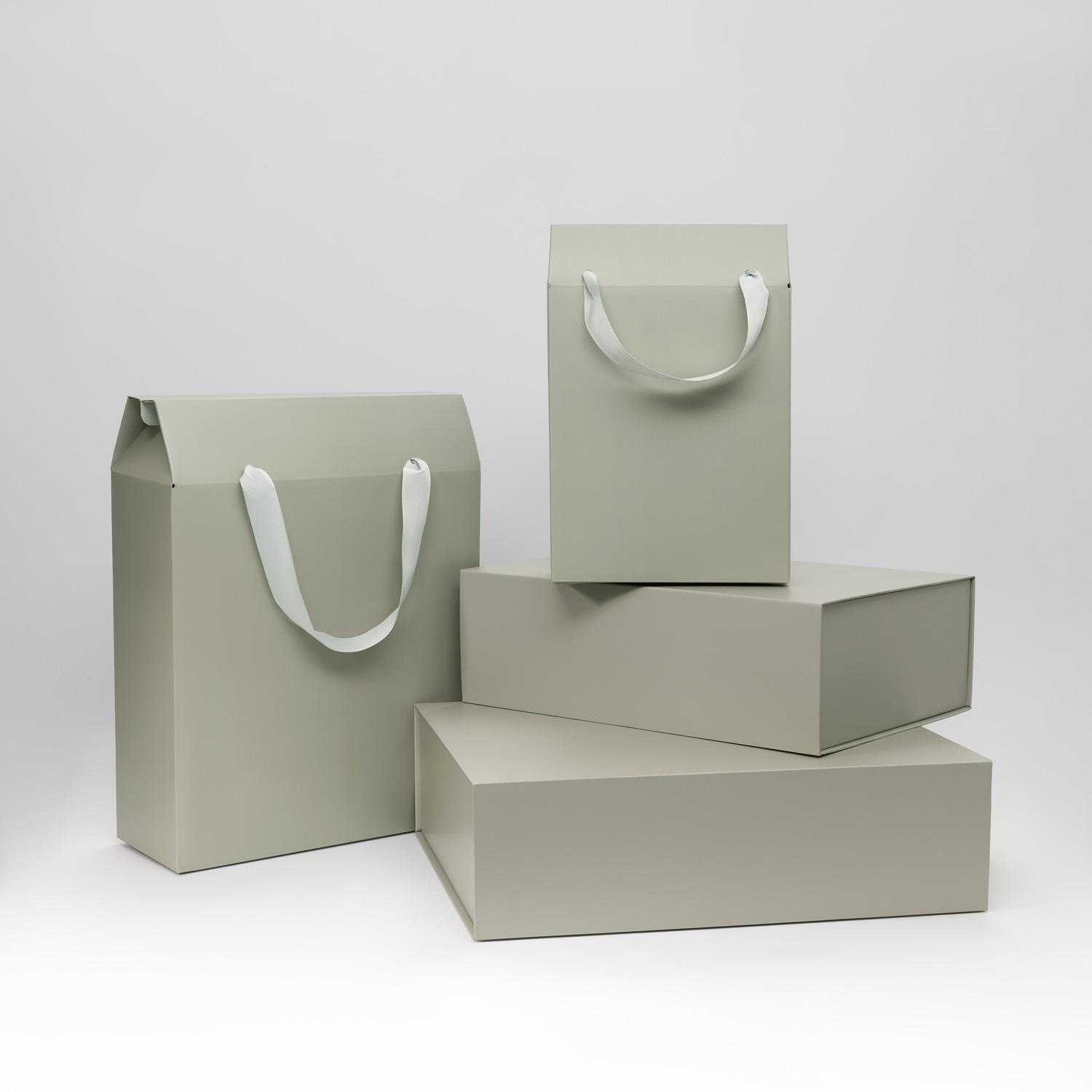 Подарочная коробка-пакет универсальная малая, серая