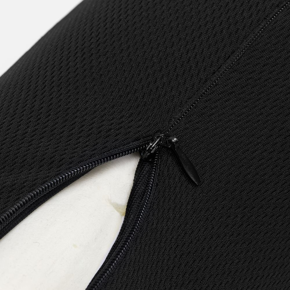 Подушка автомобильная на подголовник Roadie, черная