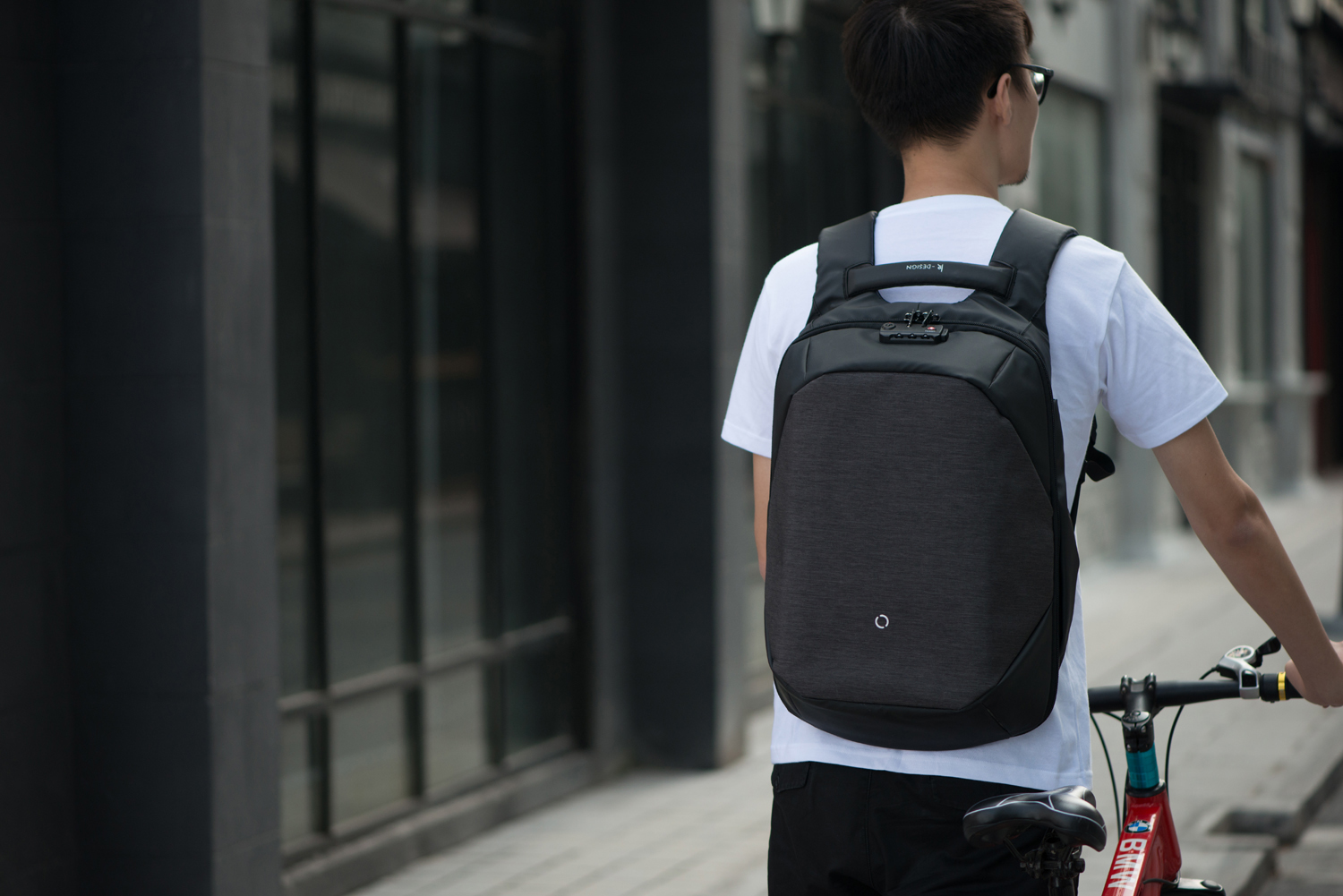 Рюкзак KORIN ClickPack 46х34х16 см, черный