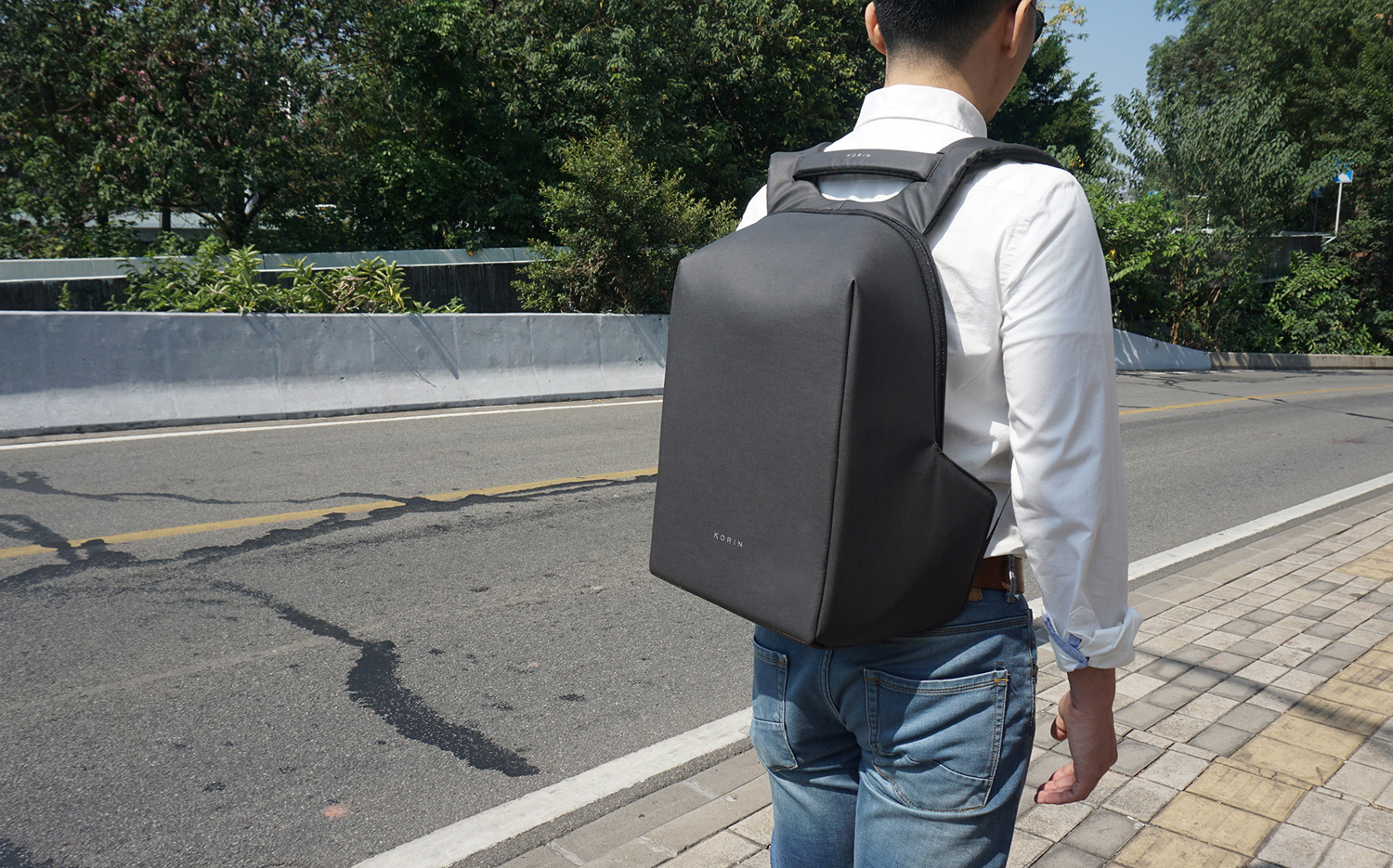 Рюкзак KORIN HiPack 43х33х16 см, черный