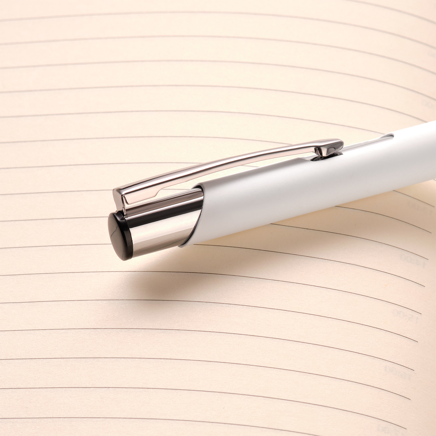 Шариковая ручка Альфа (Alpha), белая