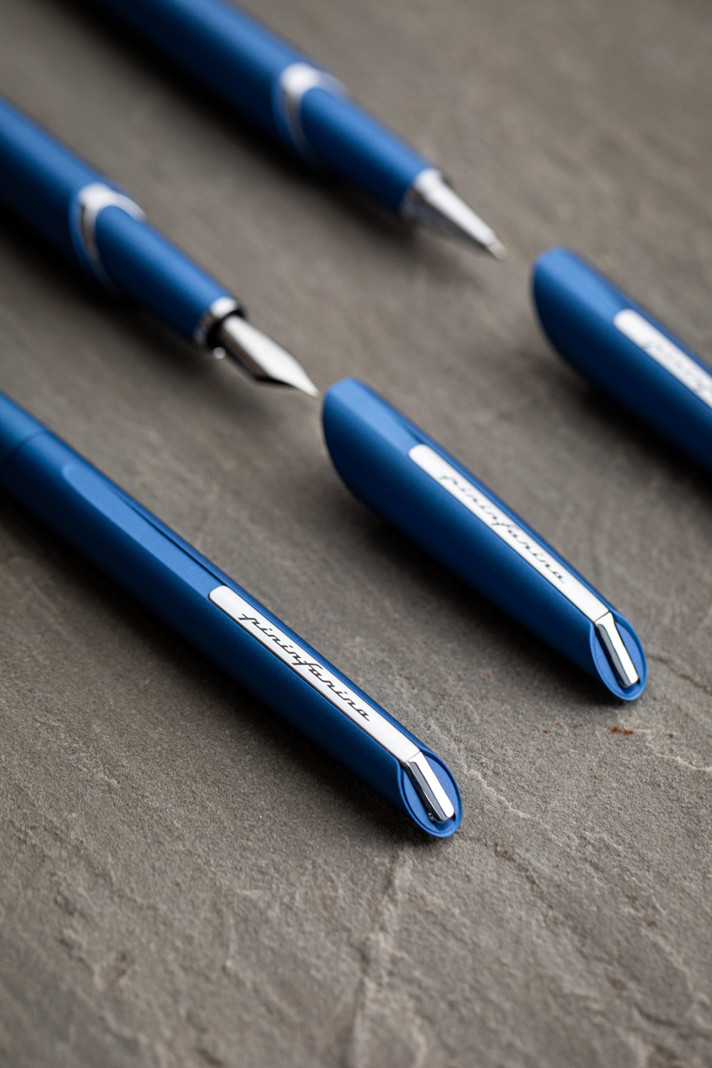 Шариковая ручка PININFARINA PF Two BLUE