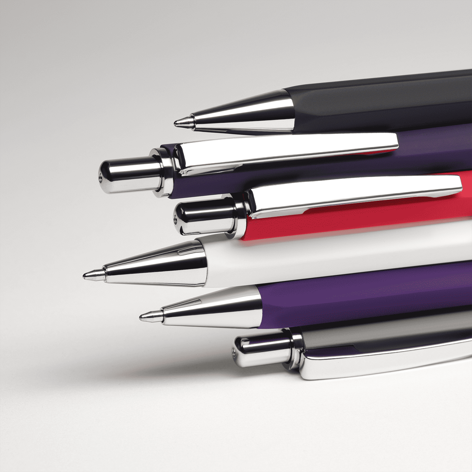 Шариковая ручка Урбан (Urban), красная