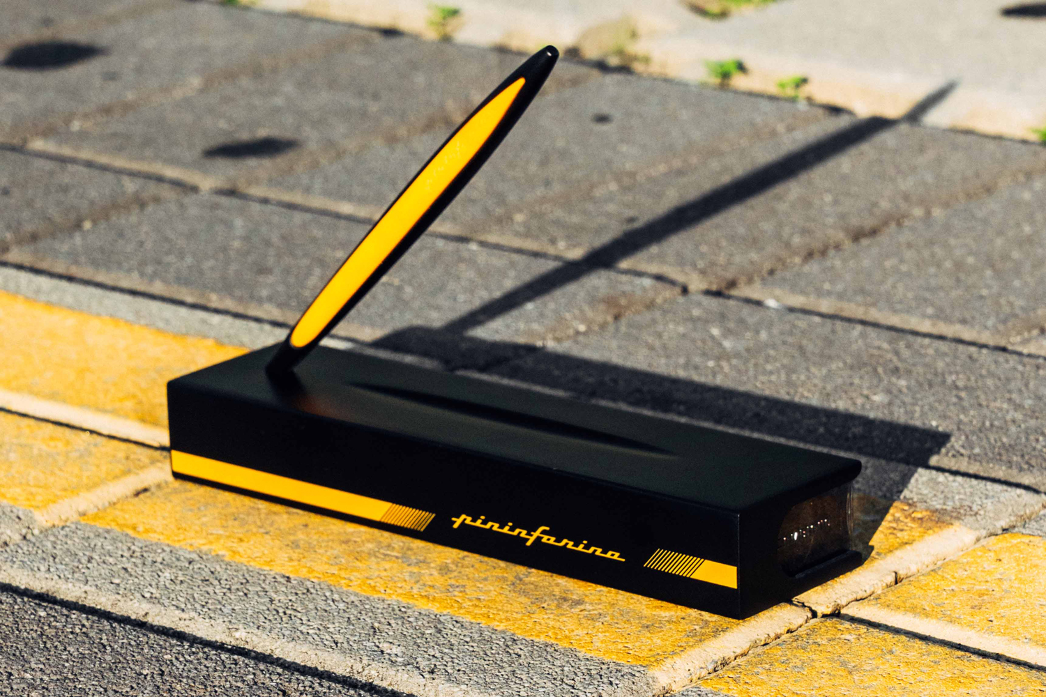 Вечная ручка Pininfarina Cambiano Race Yellow