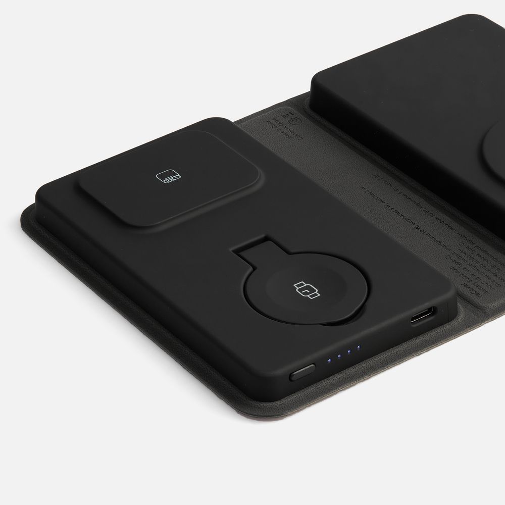 Внешний аккумулятор с беспроводной зарядкой reCover 8000 мАч, черный