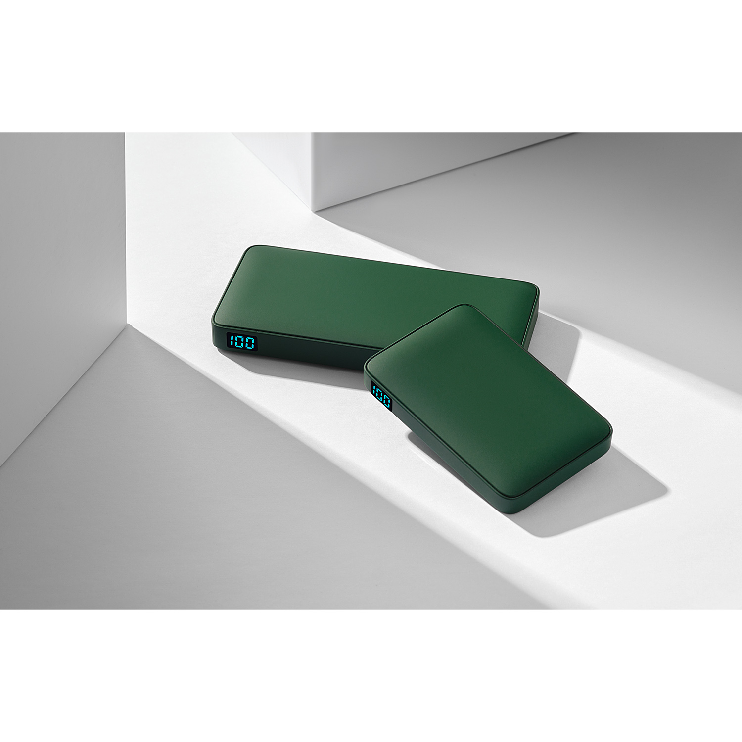 Внешний аккумулятор с подсветкой Анкор (Ancor) 5000 mAh, зеленый